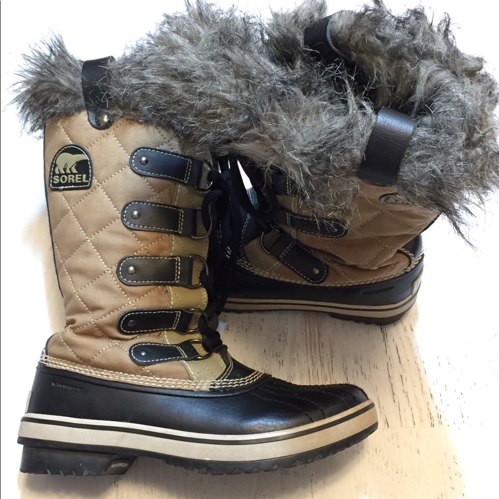 Sorel Joan of Arctic winter boots